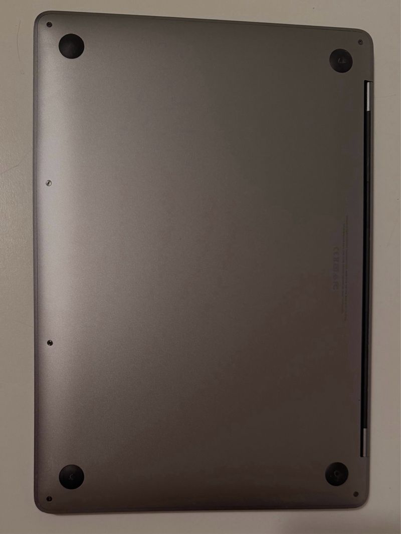 MacBook Pro 13” 2017 A1708 para piezas o reparar afbeelding 4