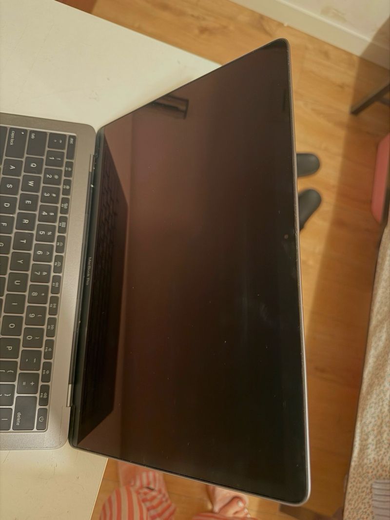 MacBook Pro 13” 2017 A1708 para piezas o reparar afbeelding 5