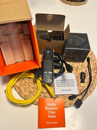 Amazon Fire TV Cube 4K HDR (altavoz con Alexa)