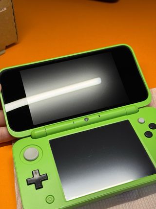 Nintendo 2DS XL Minecraft Creeper Edition