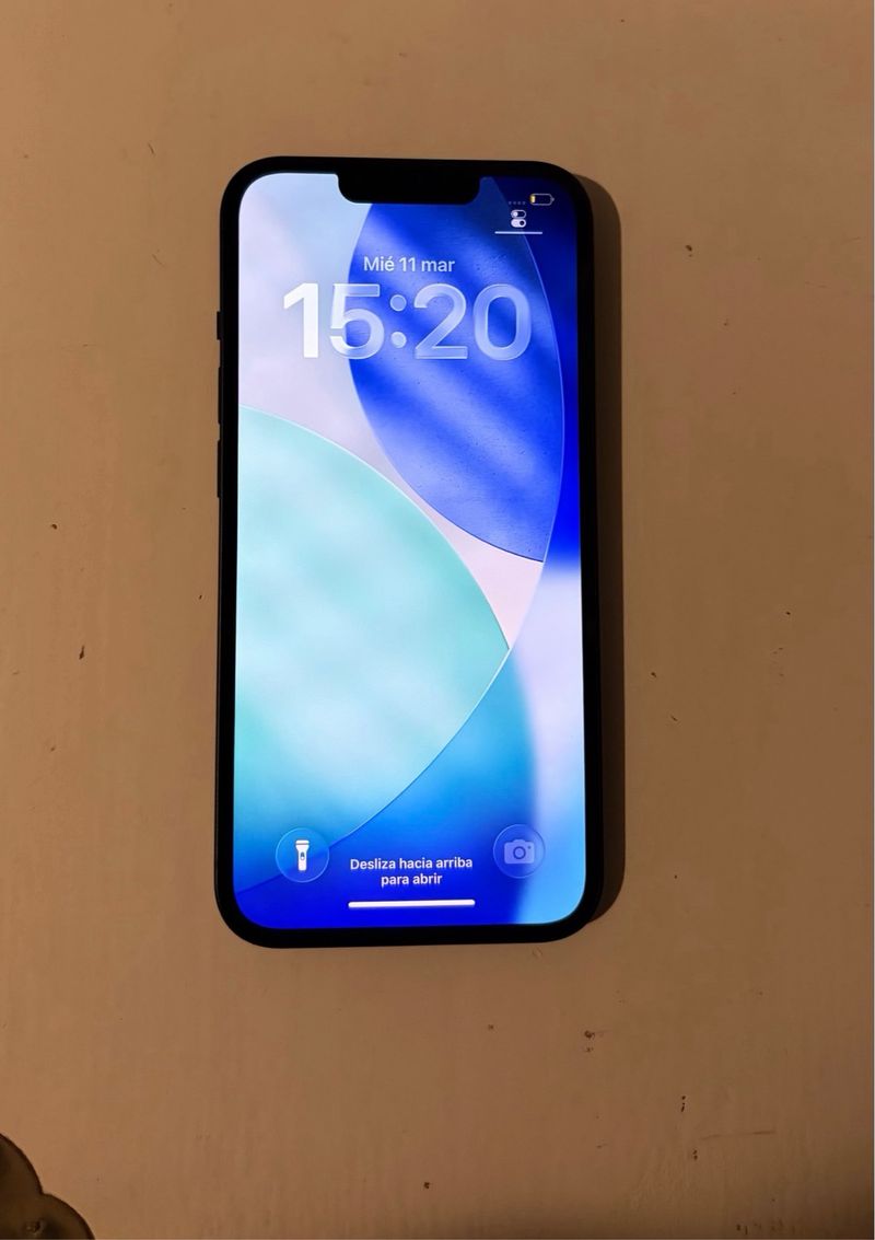 iPhone 13 128GB Azul Marino afbeelding 2