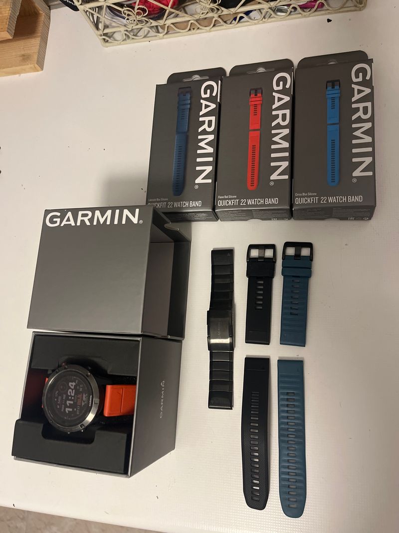 Reloj Garmin Fenix 5 + 5 Correas