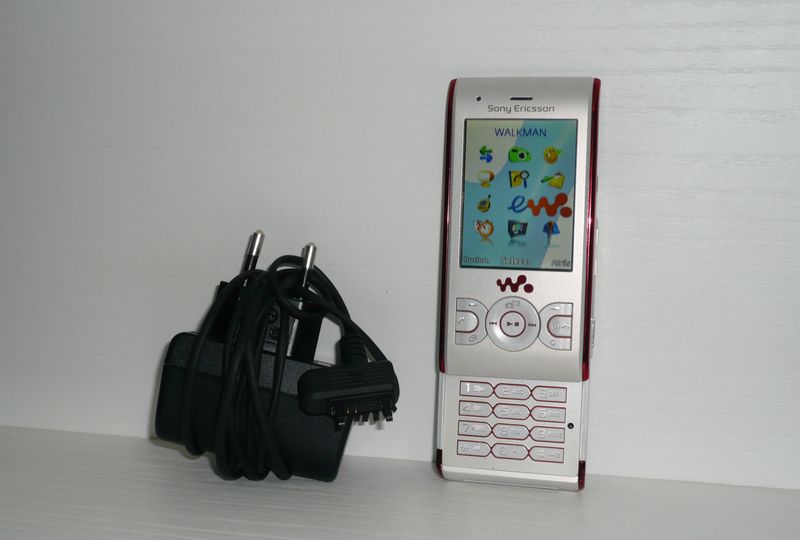 Sony Ericsson W595 Walkman Rojo/Plateado