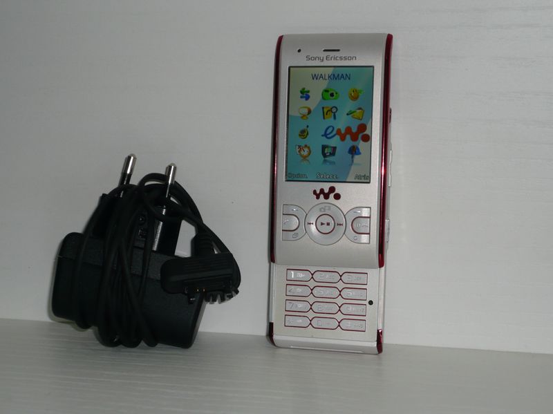 Sony Ericsson W595 Walkman Rojo/Plateado afbeelding 3