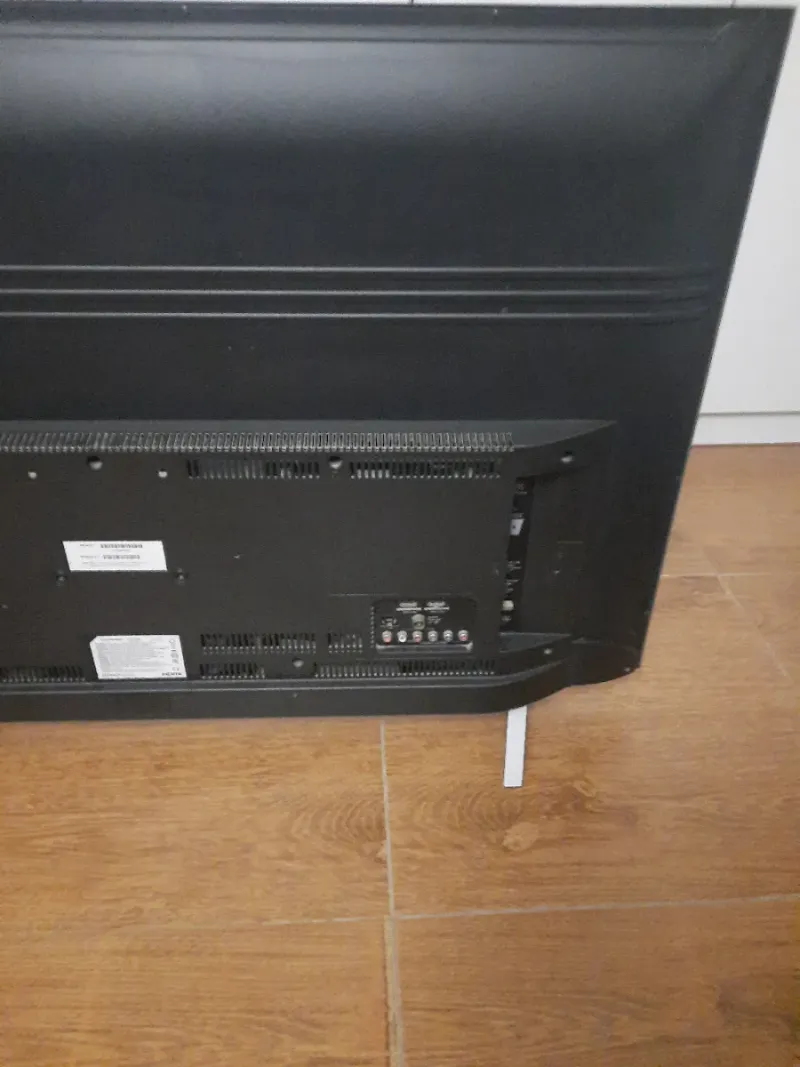 Televisión Negra y Plateada de 43 pulgadas. afbeelding 3