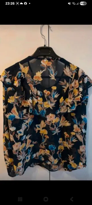 Blusa Mango Estampada Talla M
