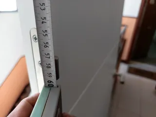 Puerta de madera blanca moderna