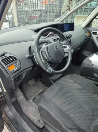 Citroen Grand C4 Picasso 2011