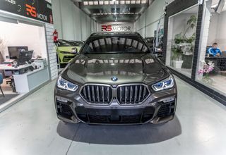 BMW X6 M50i