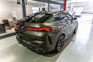 BMW X6 M50i