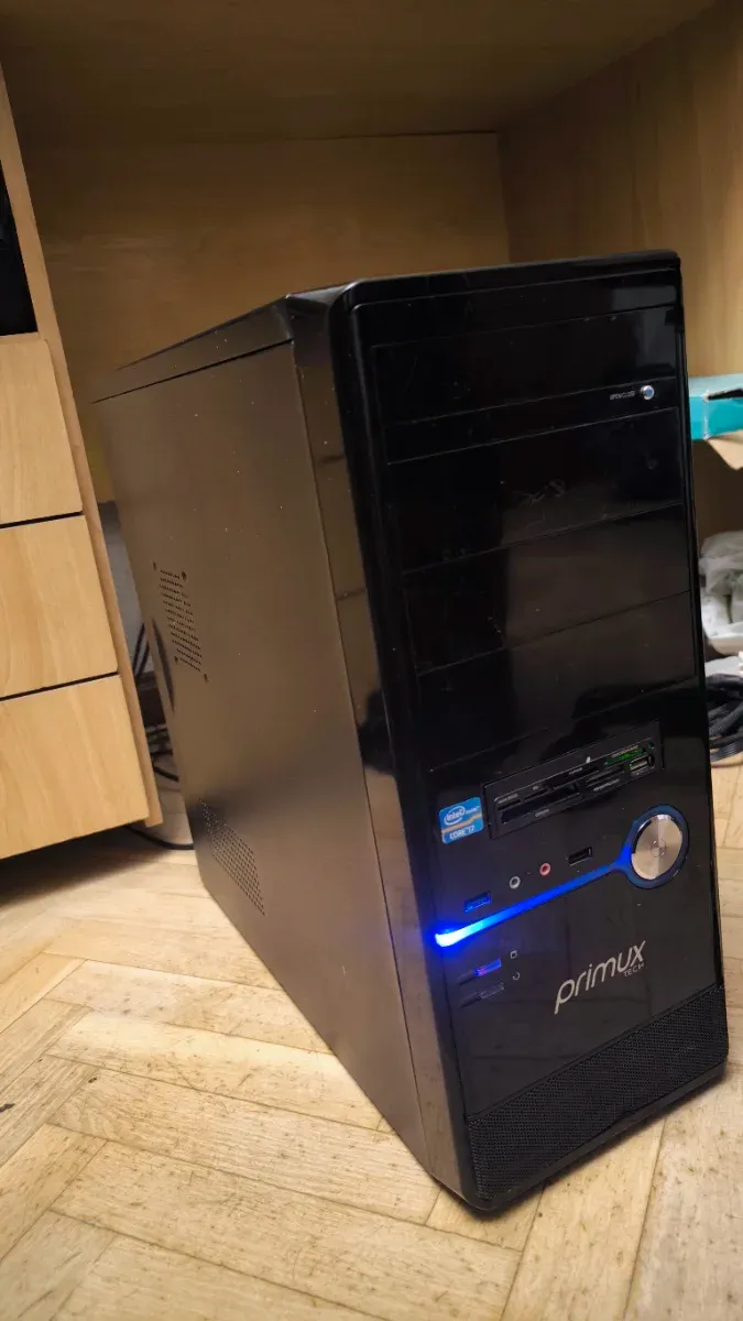 PC i7 3770, 16GB RAM,  SSD 240 GB, GT 210