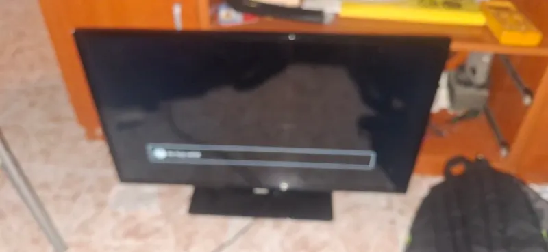 Televisor Philips 32Negro !! L falta el mando!! afbeelding 2