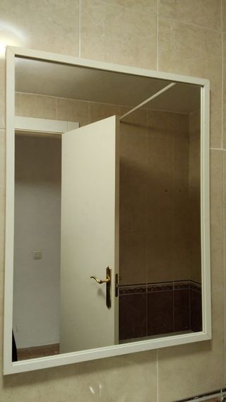 Diferentes modelos de espejo, cada uno 10€