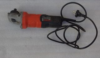 Smerigliatrice Black+Decker BDAG710 710W