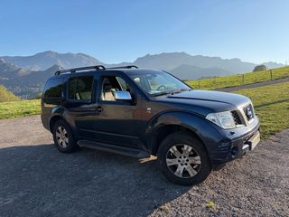Nissan Pathfinder 2005