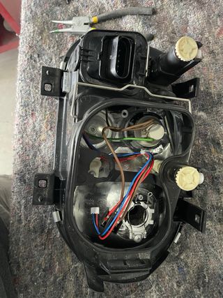 Faro delantero derecho Golf