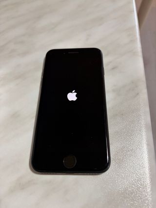 iPhone SE 2020 Apple