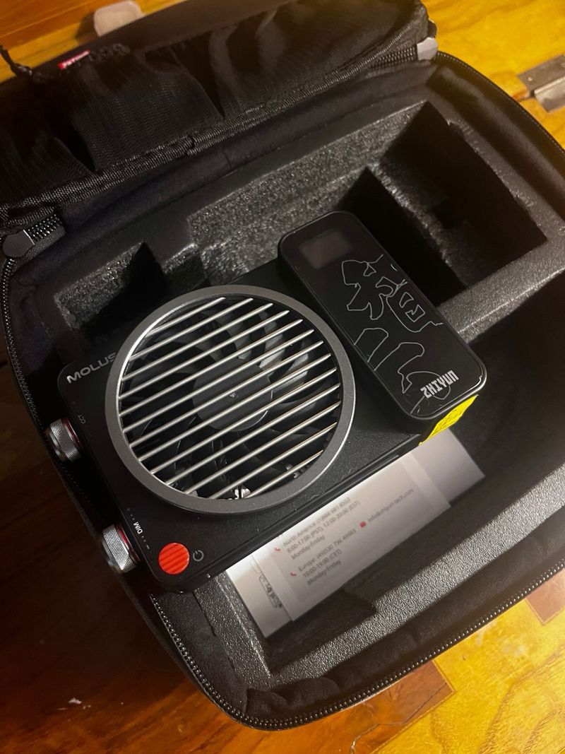 Foco Zhiyun Molus 100 Combo Nuevo afbeelding 7