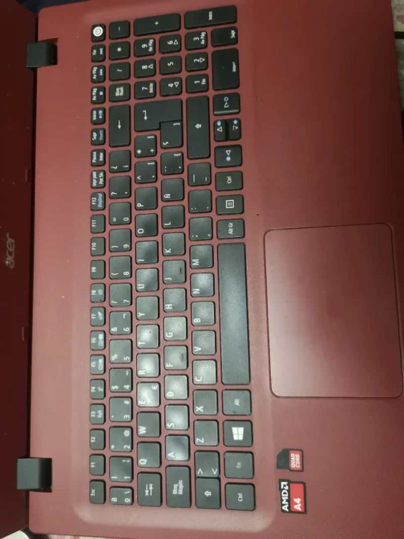 Portátil Acer Rojo afbeelding 2