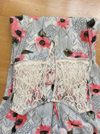 ABERCROMBIE & FITCH - Body Floral Encaje