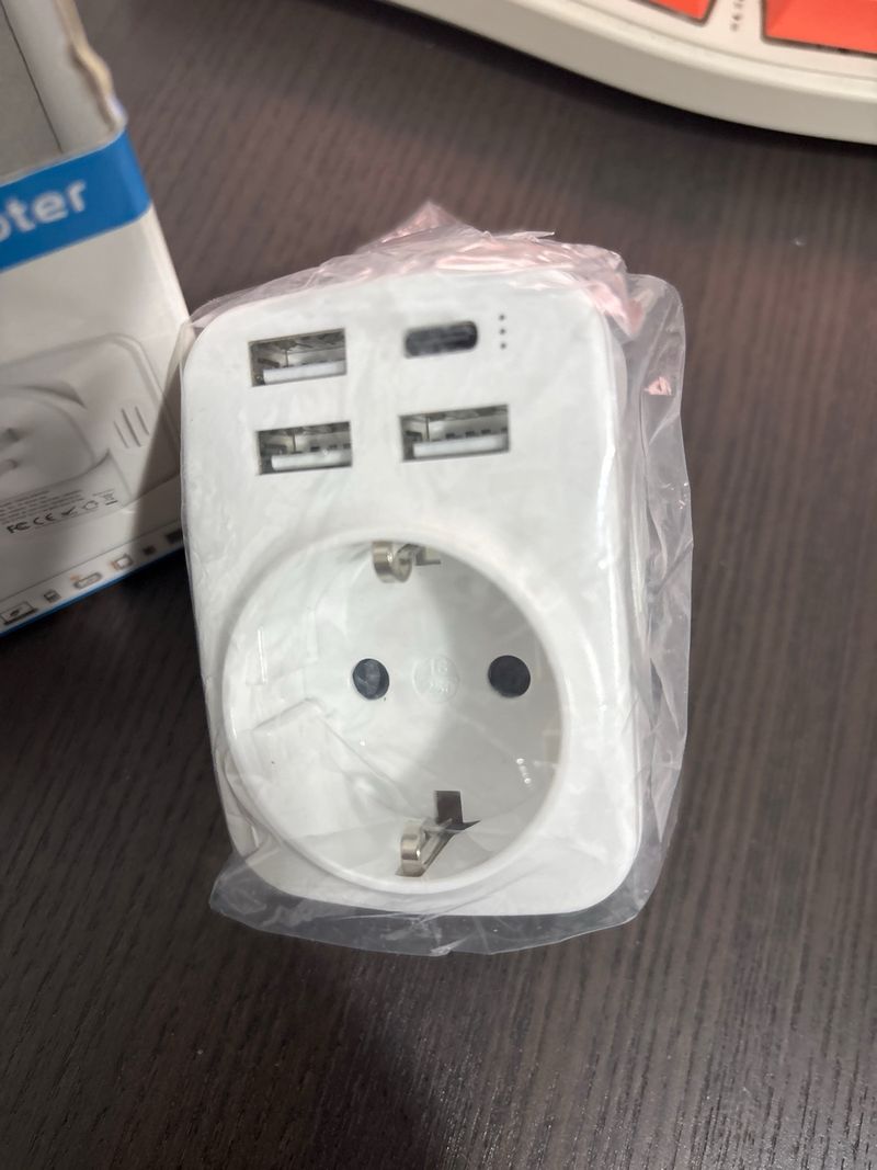 Adaptador Enchufe Universal USB Viaje afbeelding 3