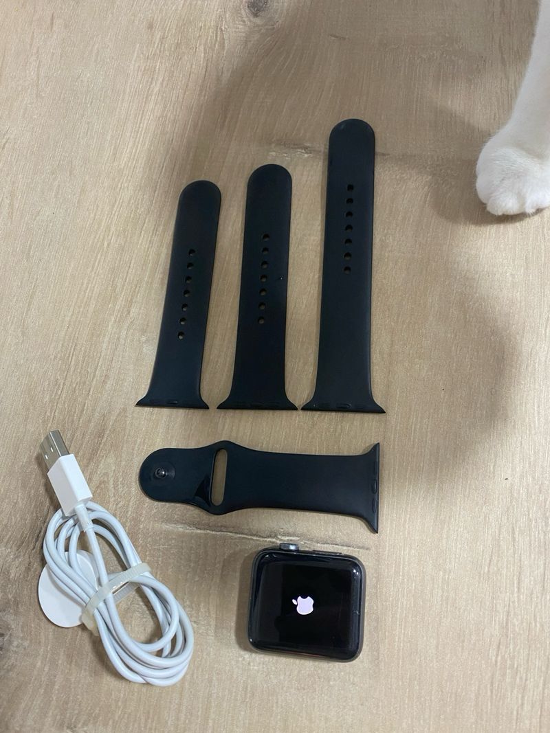 Apple Watch Series 2 Space Gray, 42mm. afbeelding 2