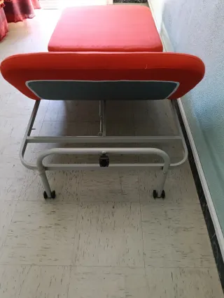 Cama Plegable Naranja y Gris