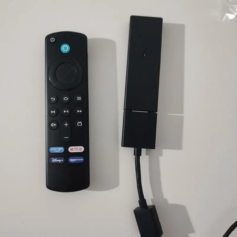 Amazon Fire TV Stick Control Remoto y Cargador afbeelding 2