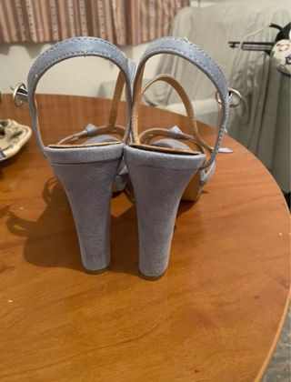 Sandalias de tacón azul talla 39