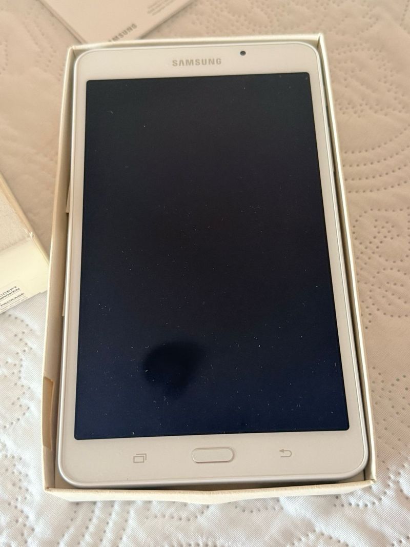 Tablet Samsung Galaxy SM-T280 Blanca afbeelding 2