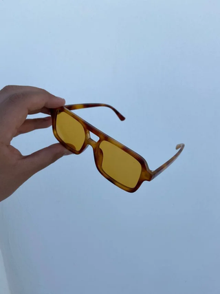 Gafas retro 80s marrones y amarillas