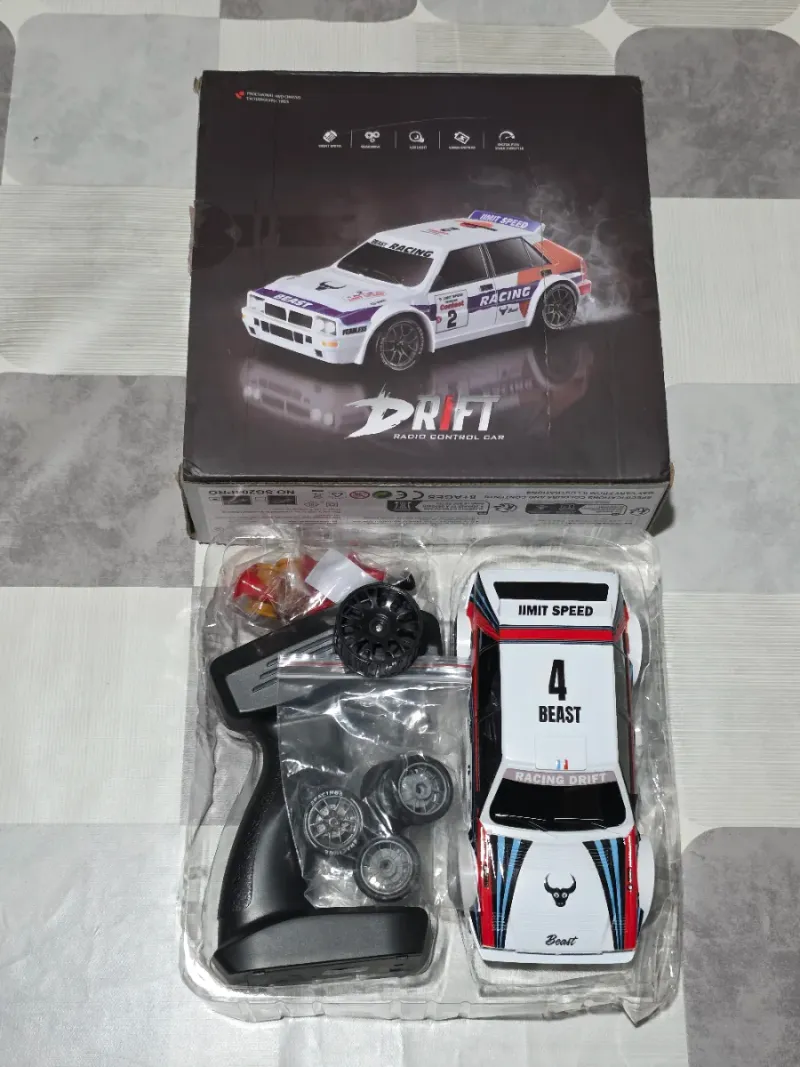 Radio Control Drift Racing 4WD 20km/h