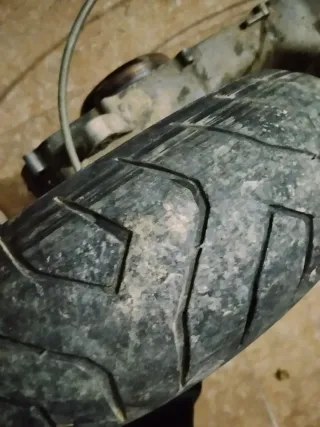 Rueda Pirelli 130/60-12 Aerox