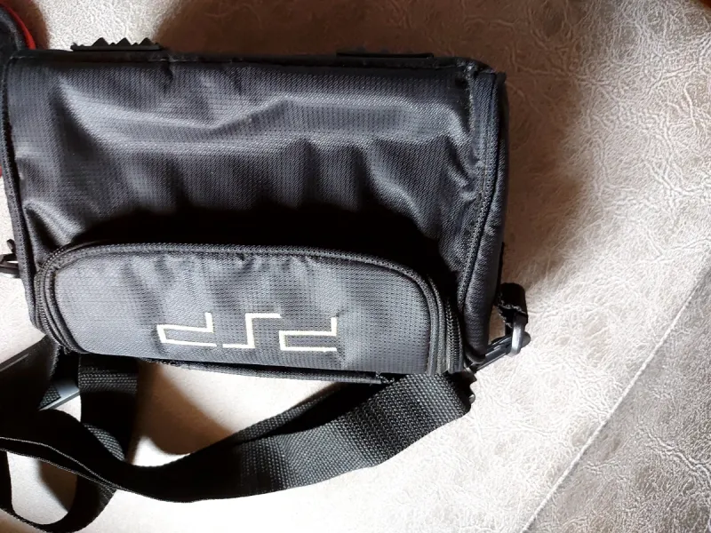 Funda negra para PSP afbeelding 2