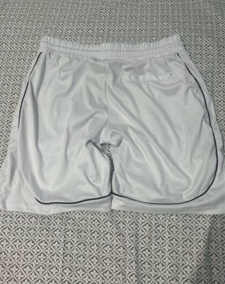 Pantalón corto ROUGH negro