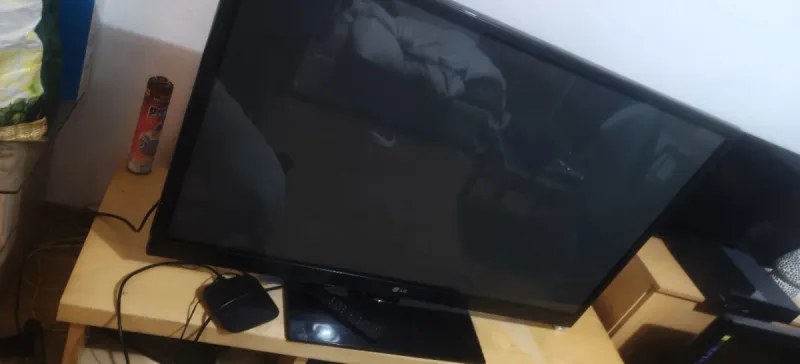 TV LG HD Negra