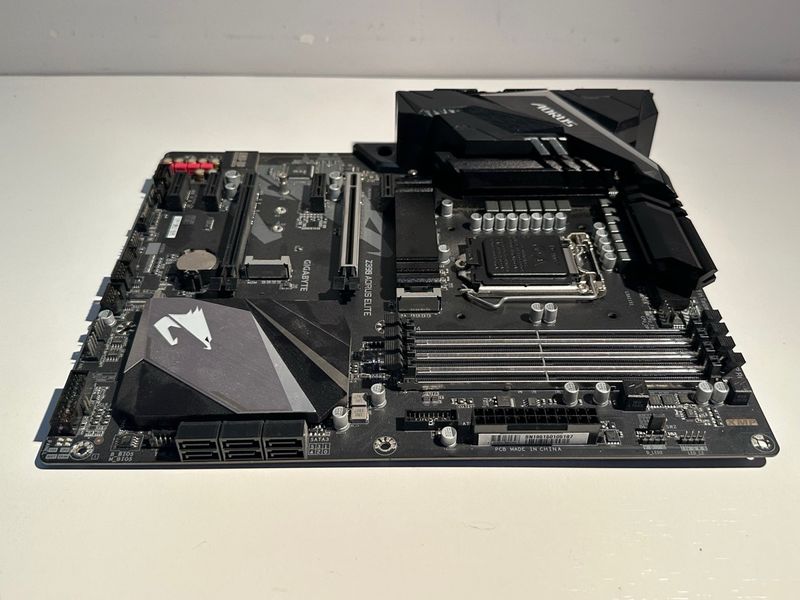 Placa Base Gigabyte Z390 Aorus Elite afbeelding 5
