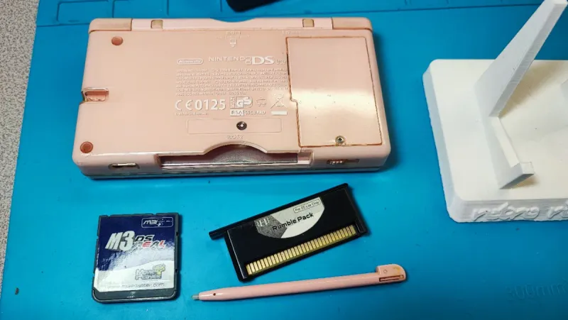 2 Nintendo DS para piezas + Juegos afbeelding 10