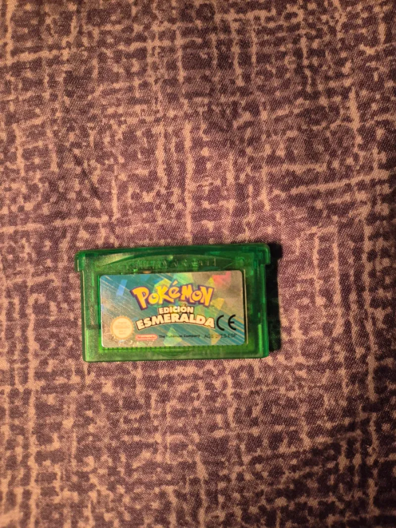 Pokémon Esmeralda GBA Edición Española