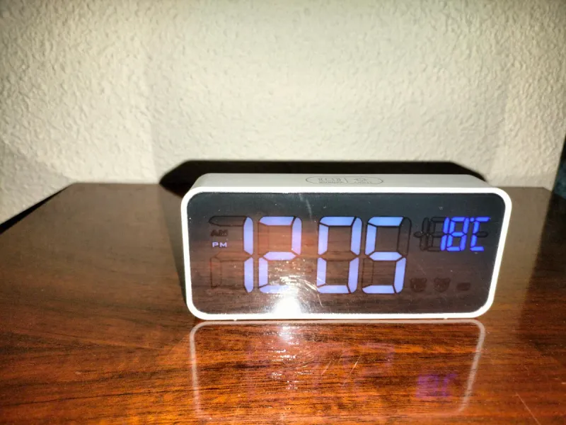 Reloj Despertador LED Espejo 2 Alarmas afbeelding 2