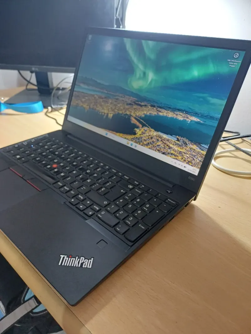Ordenador portatil LENOVO I5 afbeelding 4