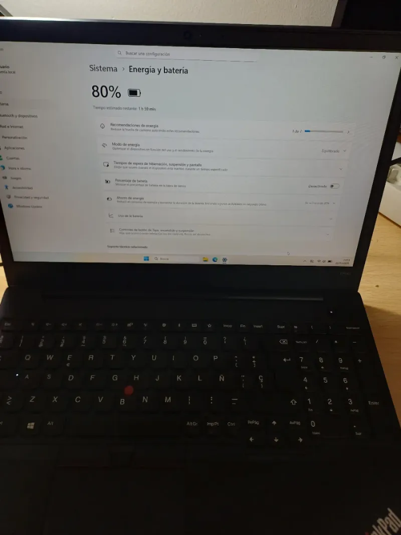 Ordenador portatil LENOVO I5 afbeelding 6