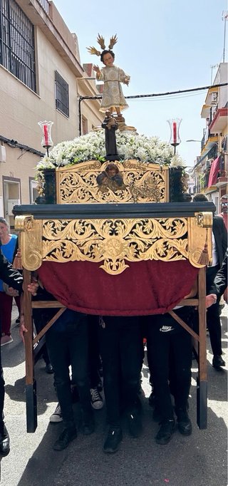 Paso de Cruz de Mayo Infantil