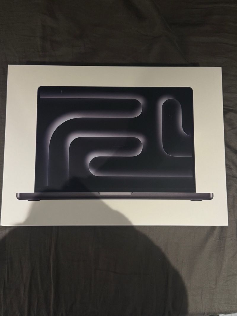 Macbook M4 Pro Chip M4 MAX 1tb Negro PRECINTADO