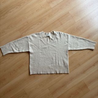 Jersey beige cuello pico