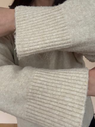 Jersey beige cuello pico