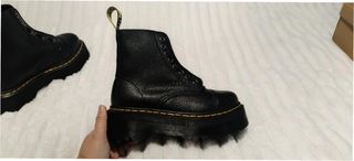 Botas Dr. Martens Talla 38 Mujer