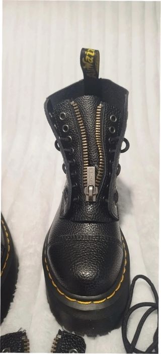 Botas Dr. Martens Talla 38 Mujer