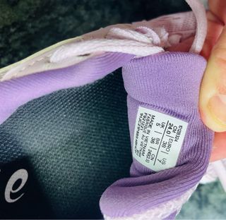 Zapatillas ASICS rosas y negras