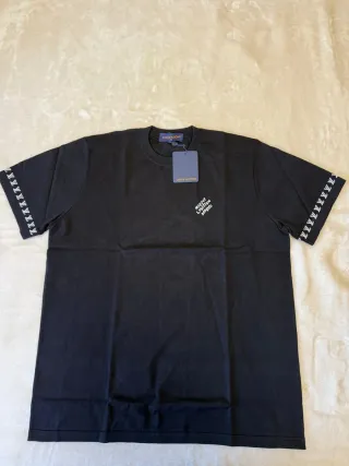 Camiseta Louis Vuitton Negra Talla M